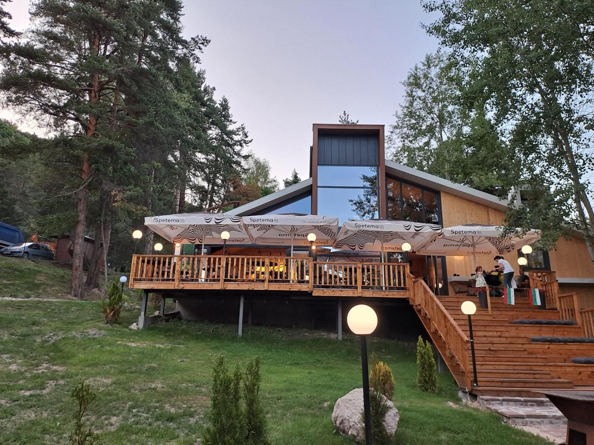 Отель Saint Constantine Mountain Retreat Пештера Экстерьер фото