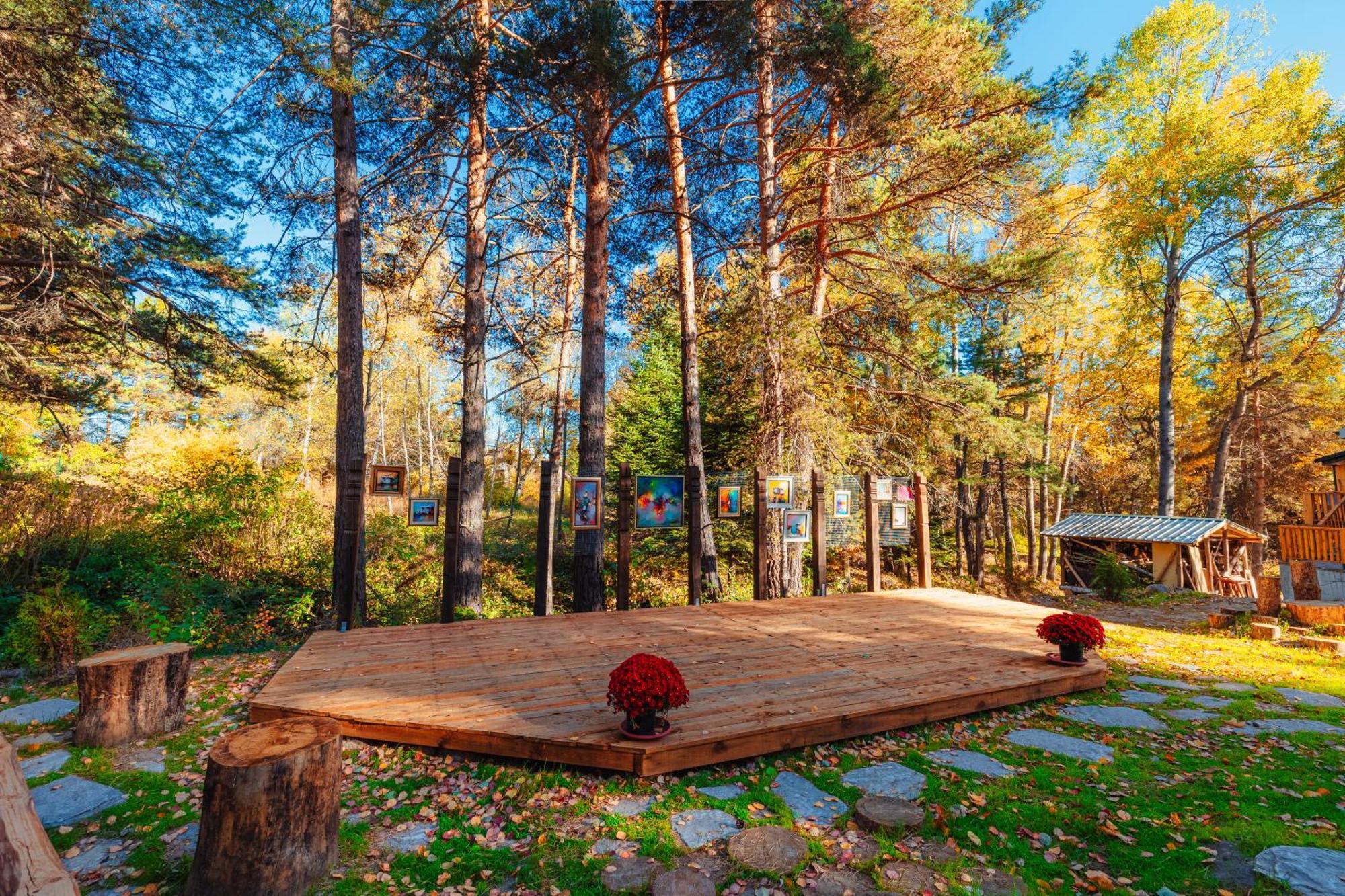 Отель Saint Constantine Mountain Retreat Пештера Экстерьер фото
